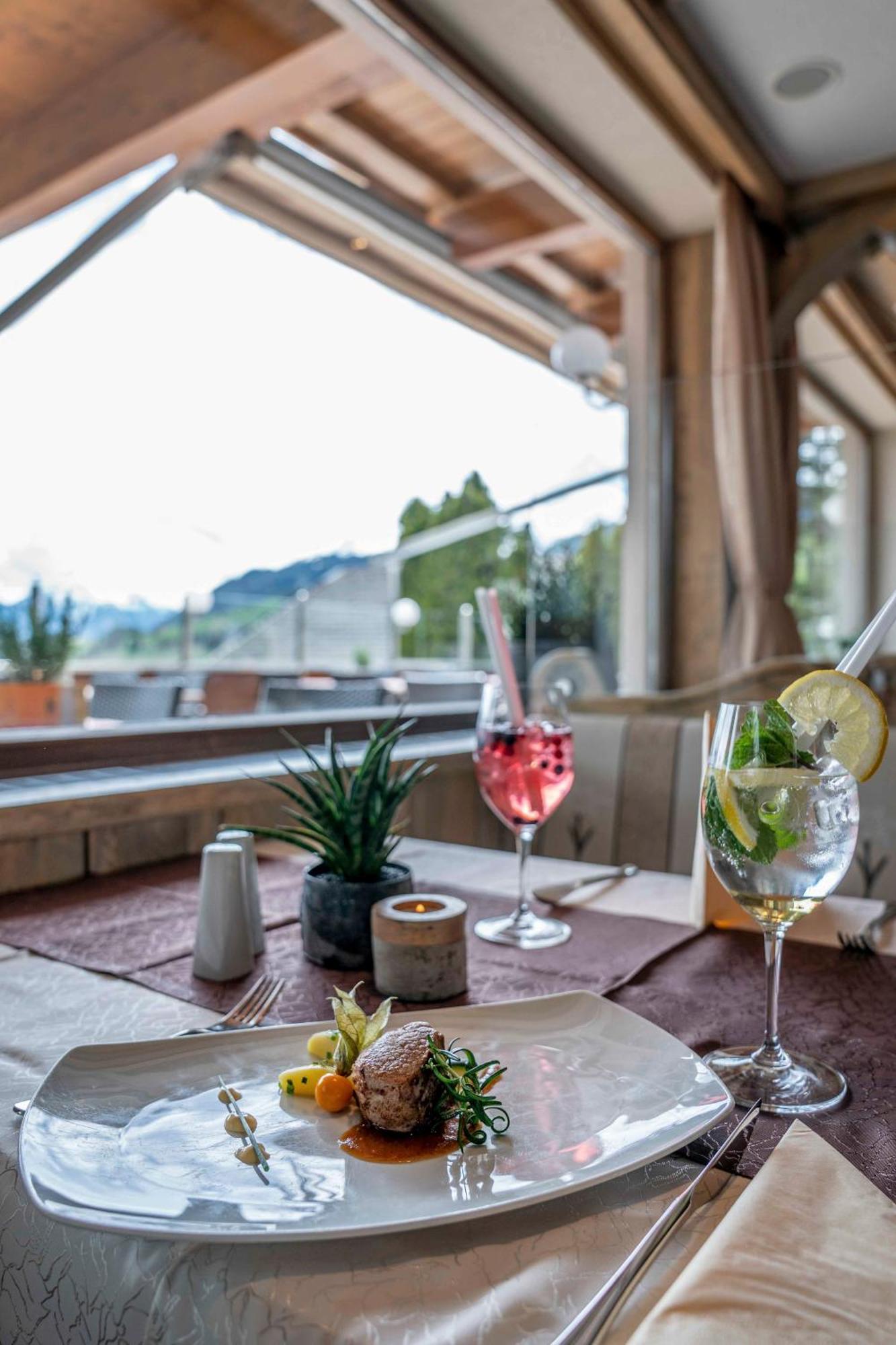 Hotel Montana Фис Екстериор снимка